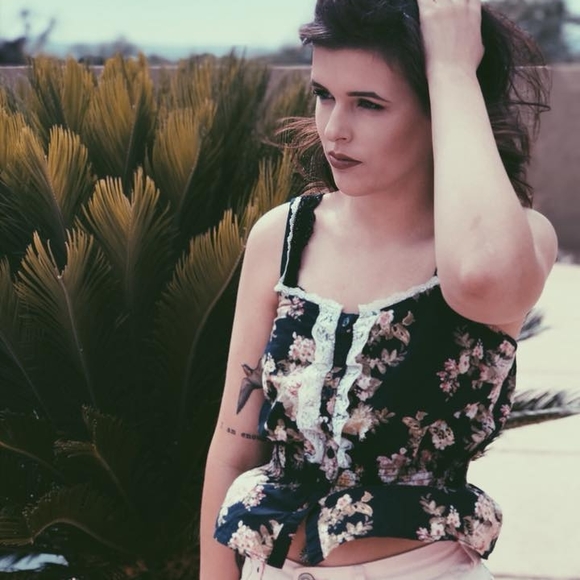 Meet your Posher, Kassy - Picture 1 of 1